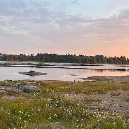 Attraktiv & Smart Funkishytte Pa Nes Strandhager. Årnes Buitenkant foto